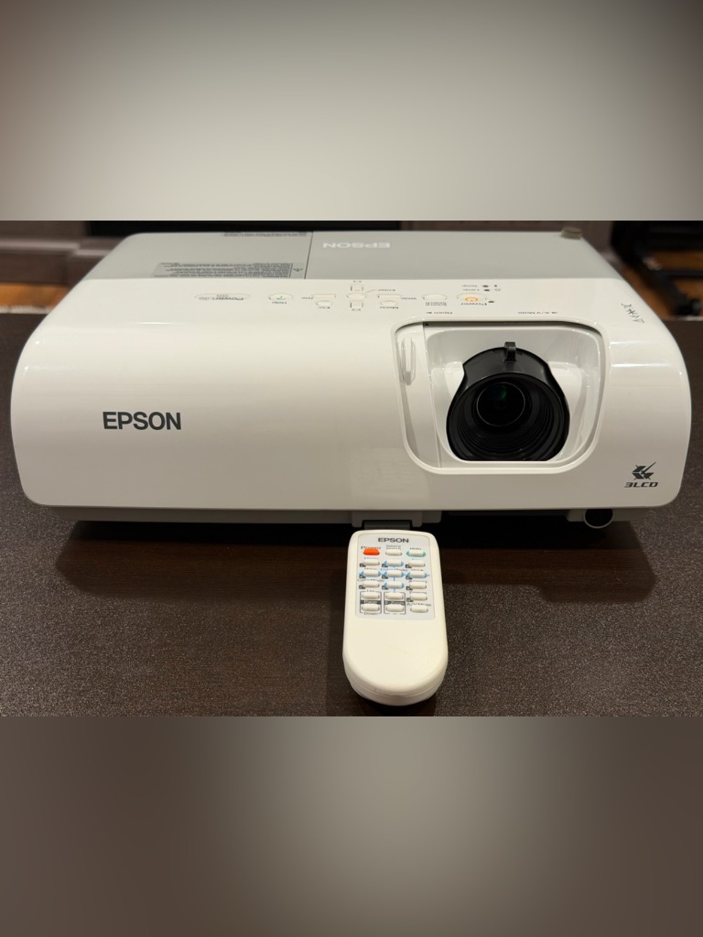 Epson PowerLite S5 Projector in White and Light Gray